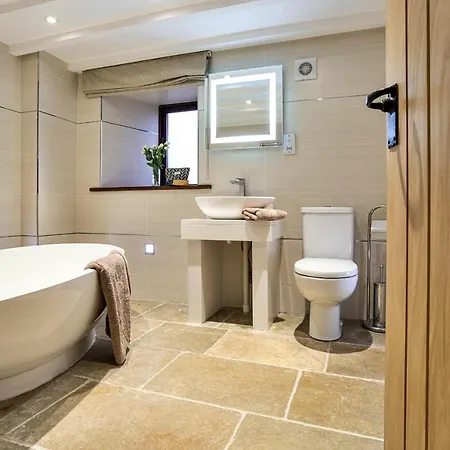 Finest Retreats - Bretherdale Barn 別荘