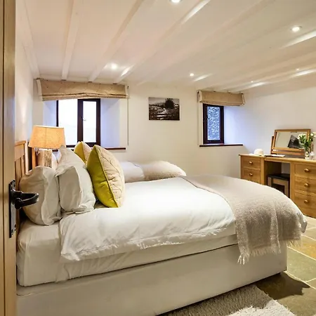 Finest Retreats - Bretherdale Barn *