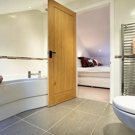 Finest Retreats - Bretherdale Barn Holiday home *